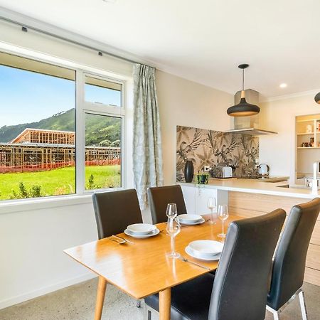 Matenga Townhouse - Waikanae Holiday Home Esterno foto