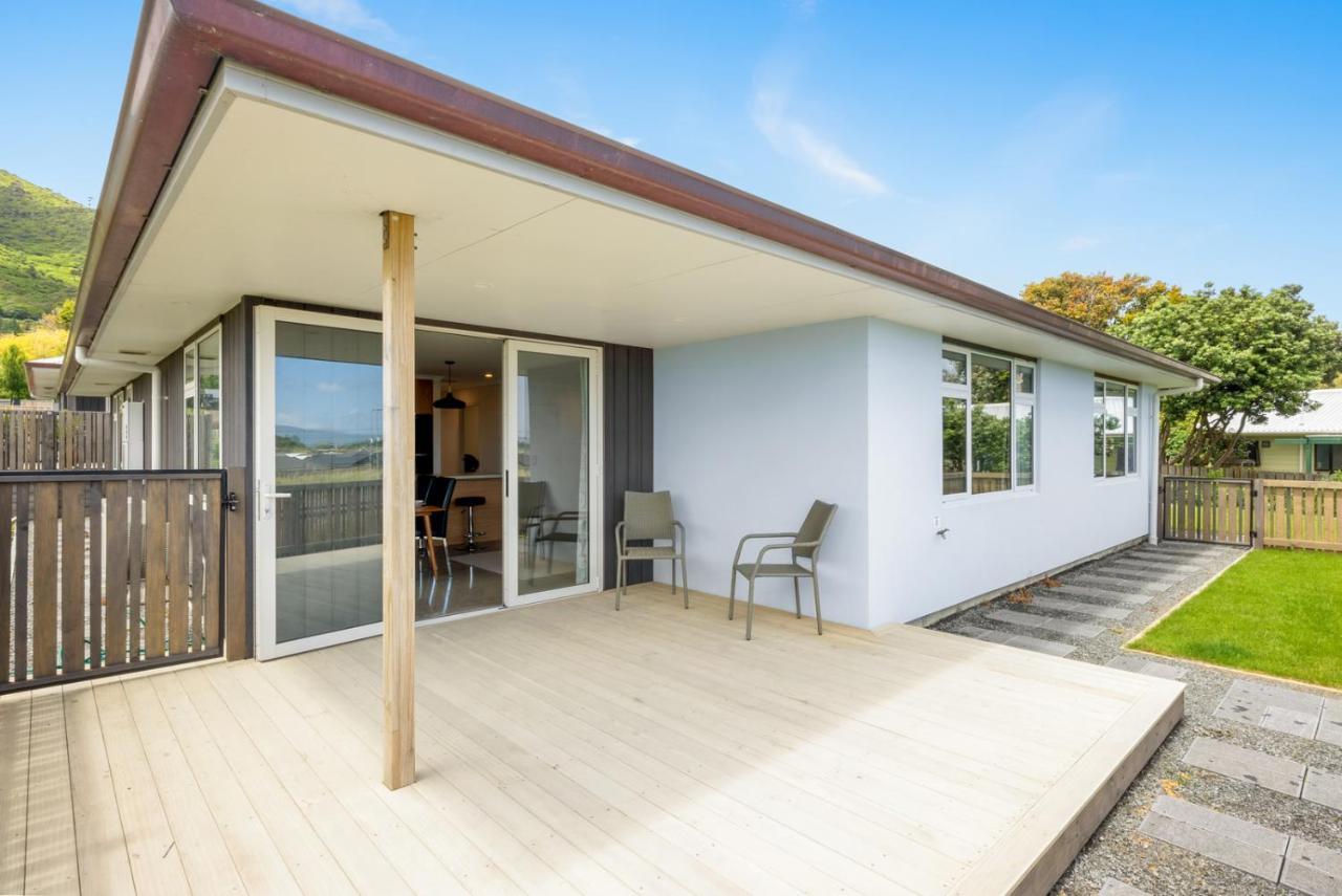Matenga Townhouse - Waikanae Holiday Home Esterno foto