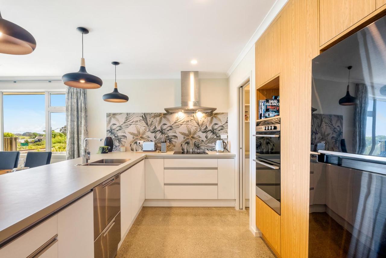 Matenga Townhouse - Waikanae Holiday Home Esterno foto