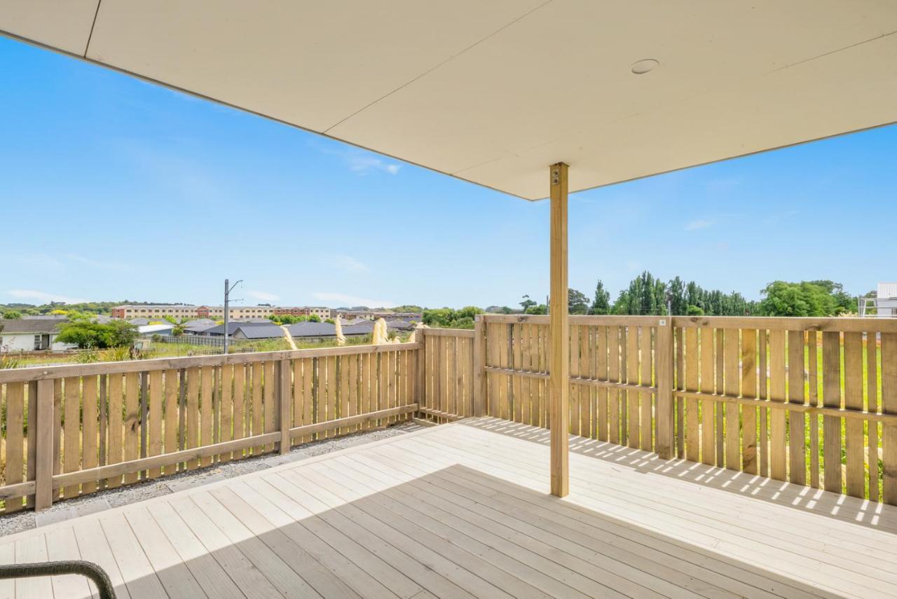 Matenga Townhouse - Waikanae Holiday Home Esterno foto