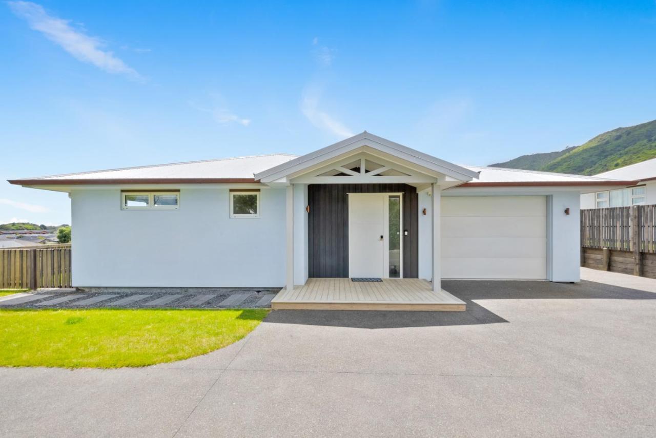 Matenga Townhouse - Waikanae Holiday Home Esterno foto